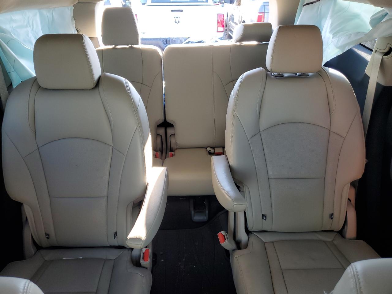 2019 Buick Enclave VIN 5GAERBKW6KJ162674 Copart auction photo, all over damage thumbnail 10