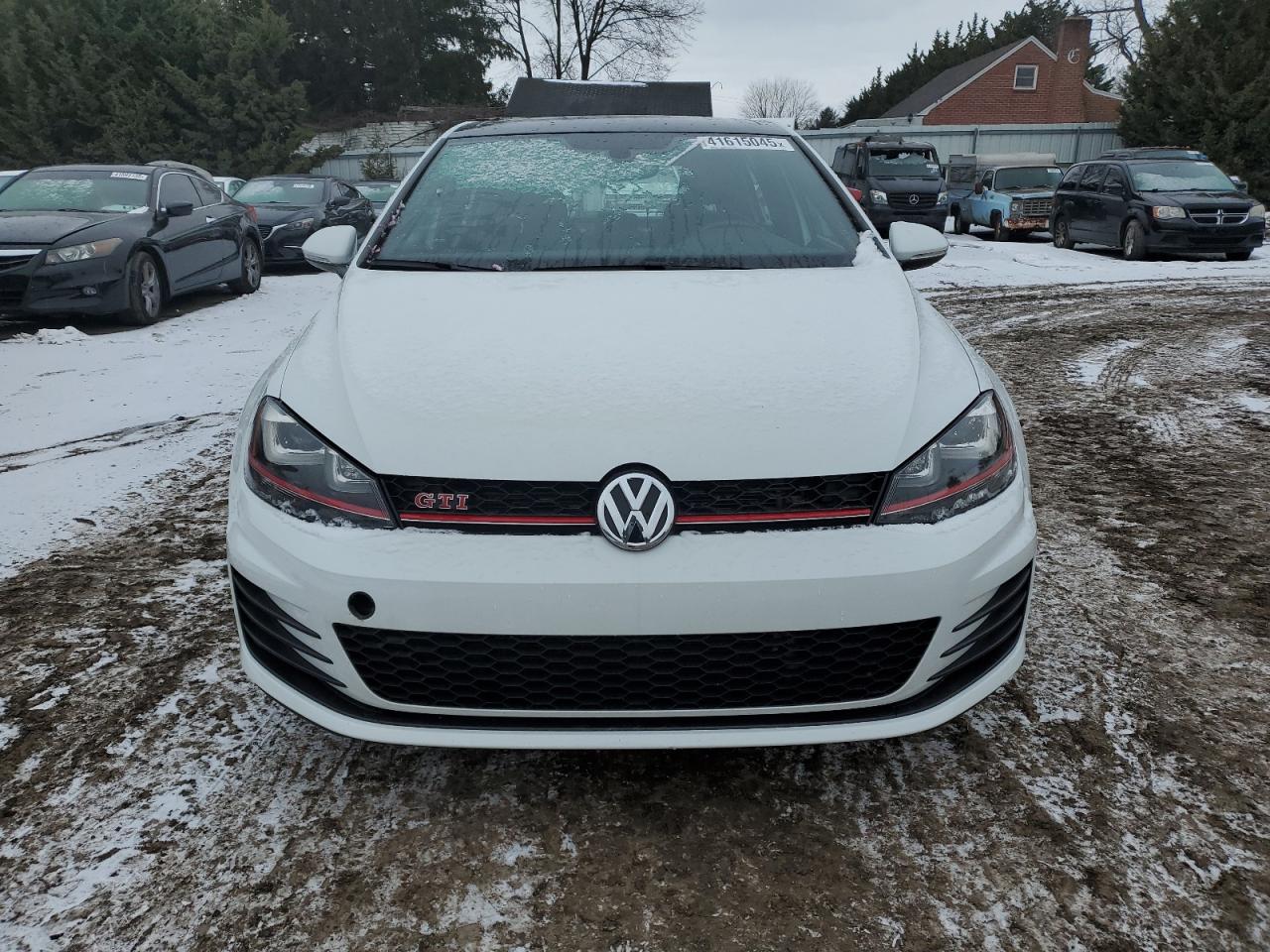2015 Volkswagen GTI VIN 3VW547AU8FM097231 Copart auction photo, rear end / minor dent/scratches damage thumbnail 5