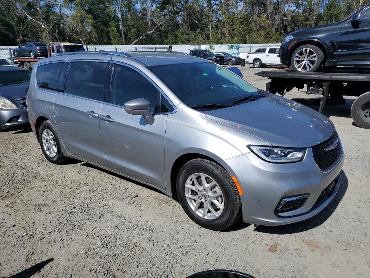 2021 Chrysler Pacifica VIN 2C4RC1BGXMR589732 Copart auction photo, mechanical damage thumbnail 4