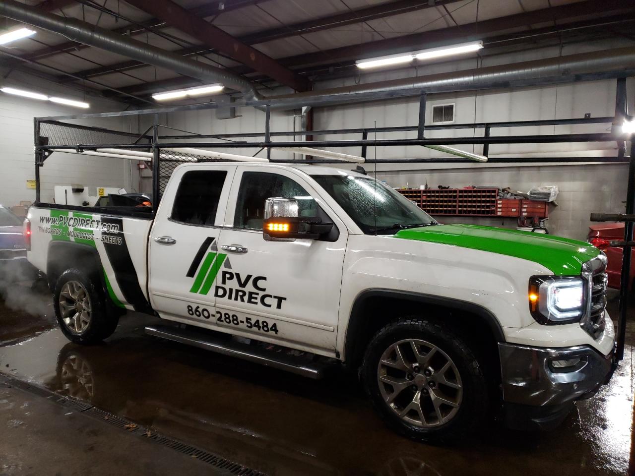 2017 GMC Sierra VIN 1GTV2NEJ0HZ219045 Copart auction photo, rear end / minor dent/scratches damage thumbnail 4