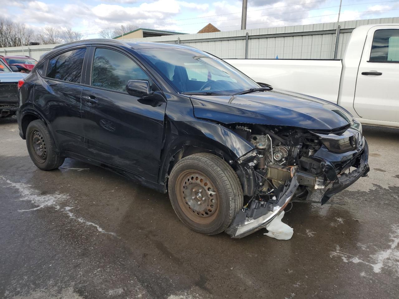 2022 Honda HR-V VIN 3CZRU6H14NM701246 Copart auction photo, front end / side damage thumbnail 4