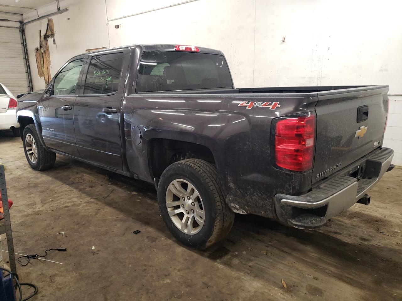 2016 Chevrolet Silverado VIN 3GCUKREC8GG178473 Copart auction photo, front end / side damage thumbnail 2