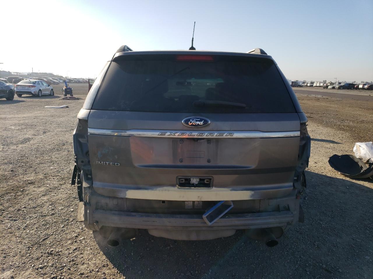 2011 Ford Explorer VIN 1FMHK7F84BGA69542 Copart auction photo, all over damage thumbnail 6