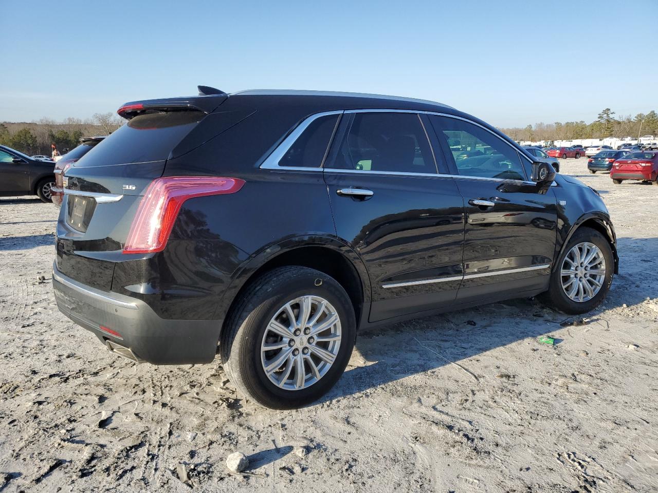 2017 Cadillac XT5 VIN 1GYKNARS3HZ198658 Copart auction photo, front end damage thumbnail 3