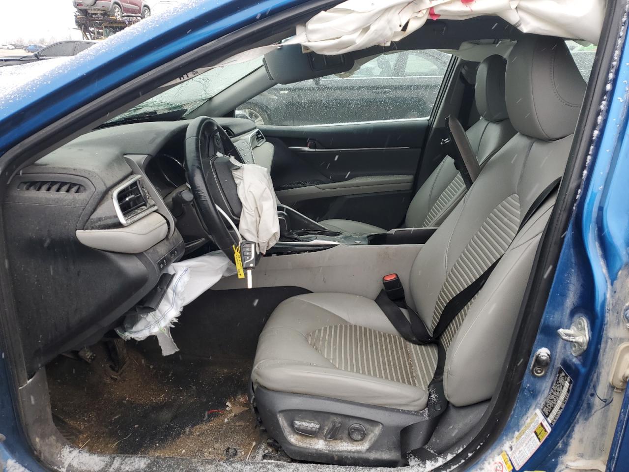 2018 Toyota Camry VIN 4T1B11HKXJU009523 Copart auction photo, front end damage thumbnail 7