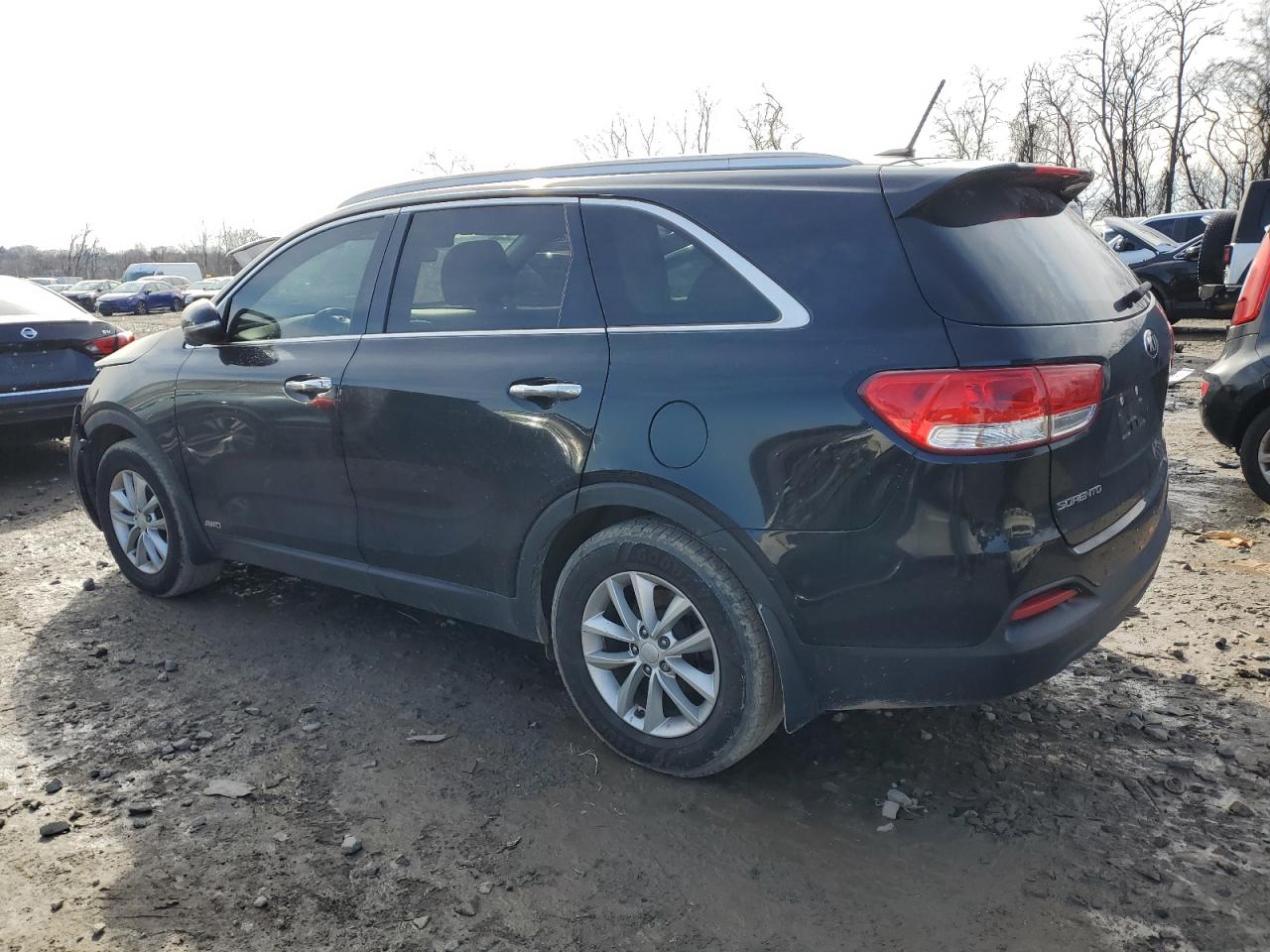 2017 KIA Sorento VIN 5XYPGDA39HG261739 Copart auction photo, front end damage thumbnail 2