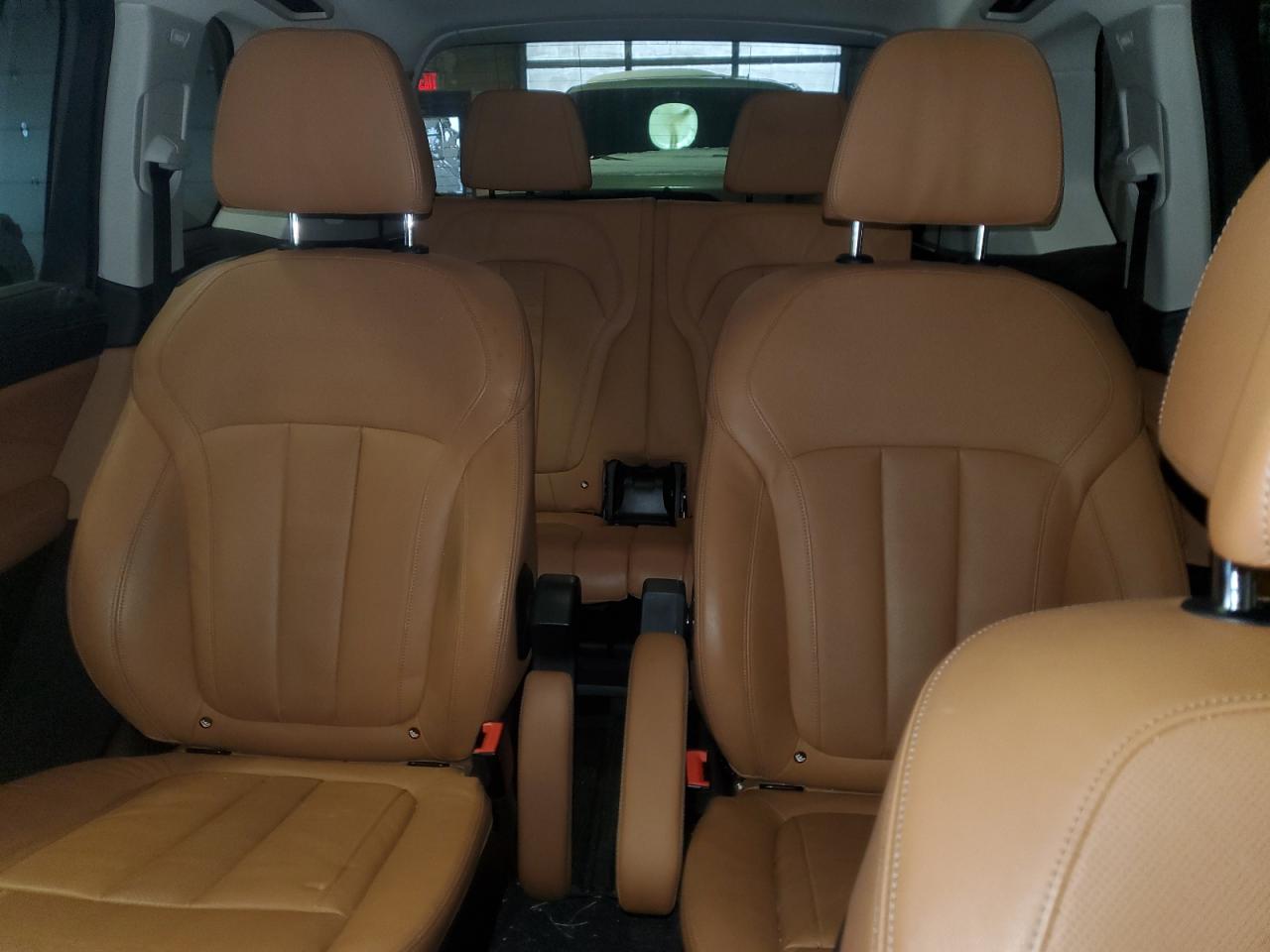 2020 BMW X7 VIN 5UXCW2C01L9A01355 Copart auction photo, front end / minor dent/scratches damage thumbnail 10