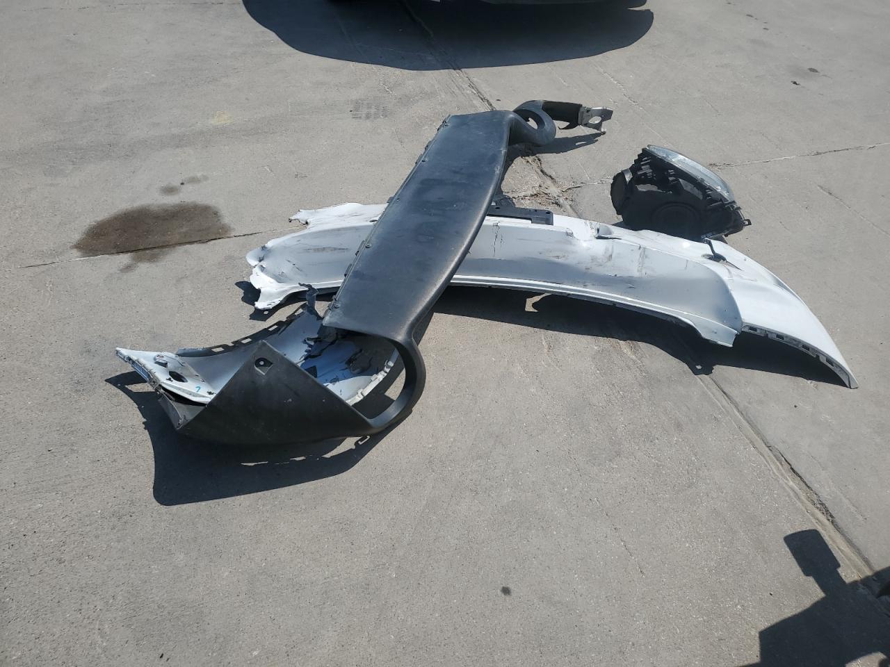 2015 MINI Cooper VIN WMWZC3C51FWT01824 Copart auction photo, rear end / front end damage thumbnail 12