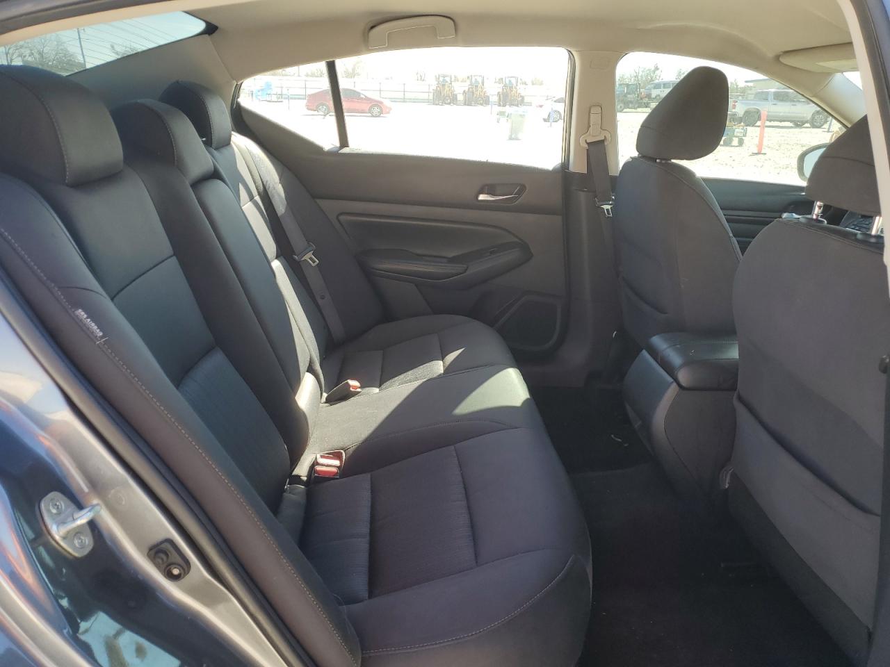2019 Nissan Altima VIN 1N4BL4BV5KC230172 Copart auction photo, rear end / minor dent/scratches damage thumbnail 10