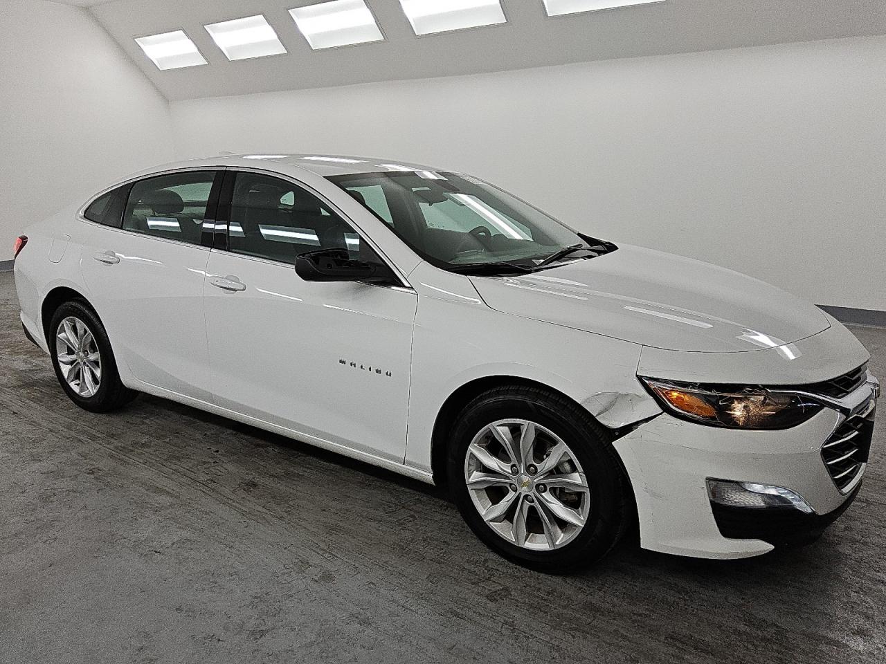 2022 Chevrolet Malibu VIN 1G1ZD5ST5NF132300 Copart auction photo, front end damage thumbnail 4