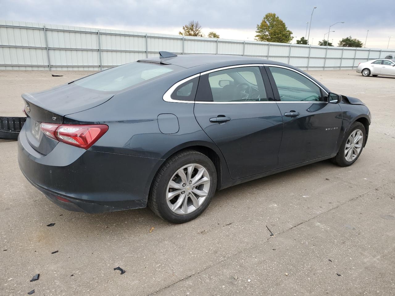 2020 Chevrolet Malibu VIN 1G1ZD5ST4LF087654 Copart auction photo, front end / minor dent/scratches damage thumbnail 3