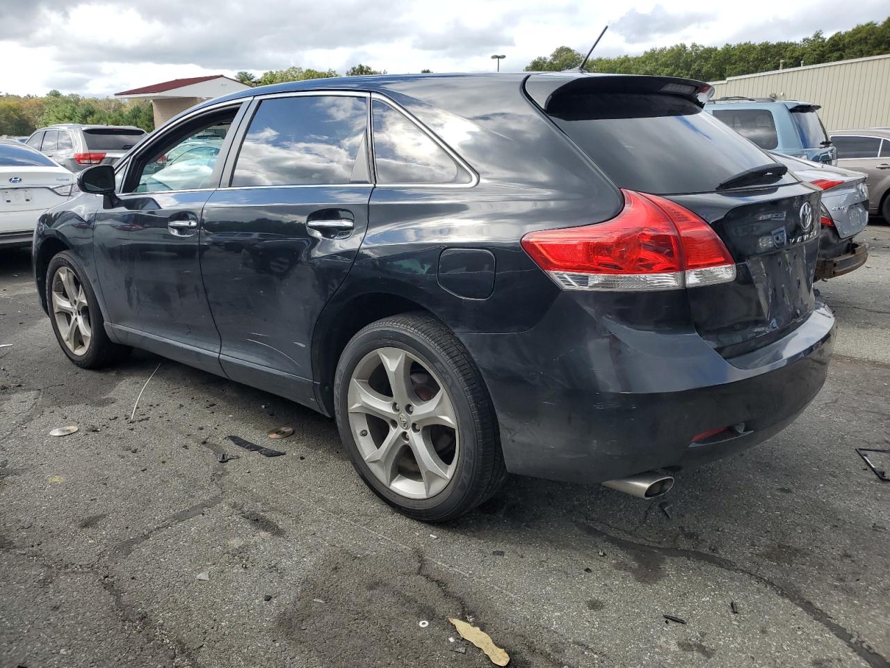 2010 Toyota Venza VIN 4T3BK3BB2AU040273 Copart auction photo, rear end / minor dent/scratches damage thumbnail 2