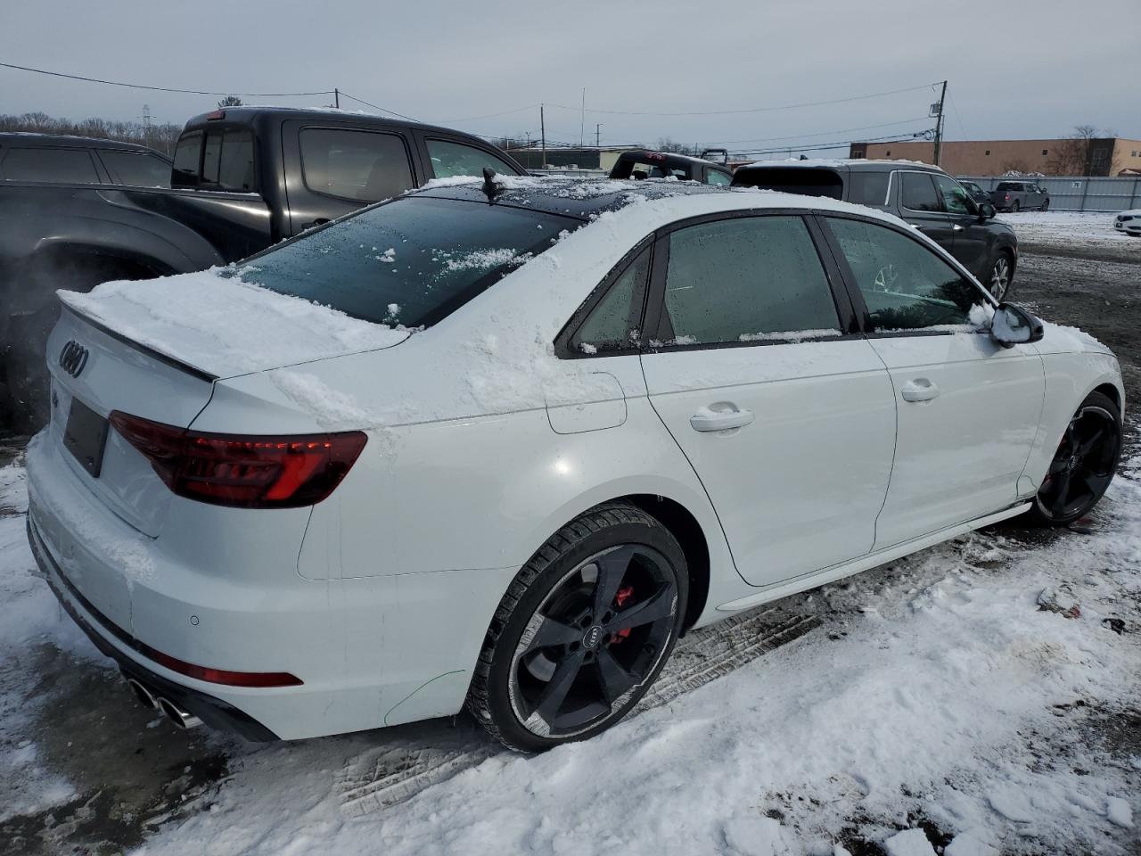 2019 Audi RS4 VIN WAUB4AF43KA119779 Copart auction photo, front end / side damage thumbnail 3