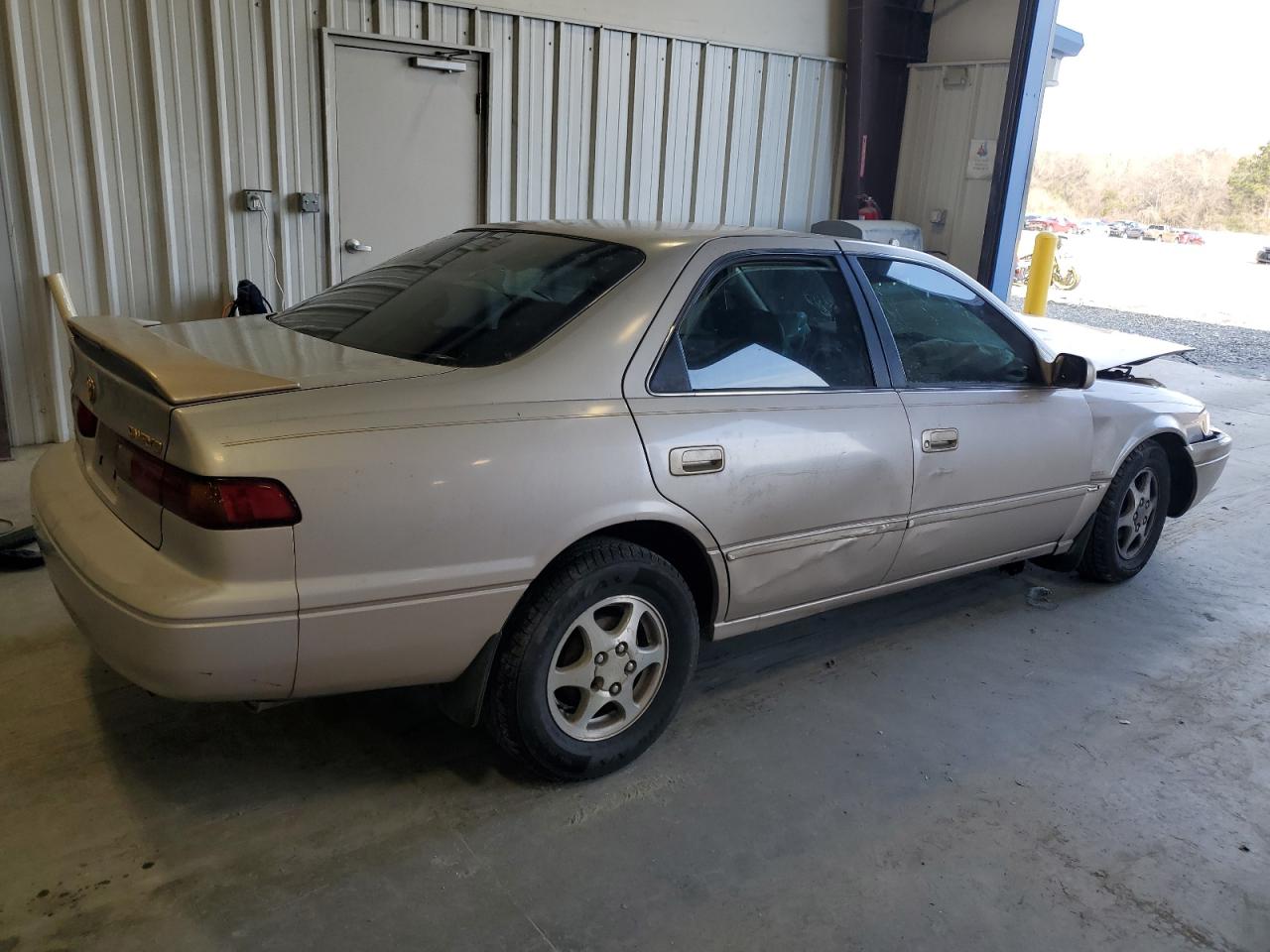 1997 Toyota Camry VIN 4T1BG22KXVU101170 Copart auction photo, front end damage thumbnail 3