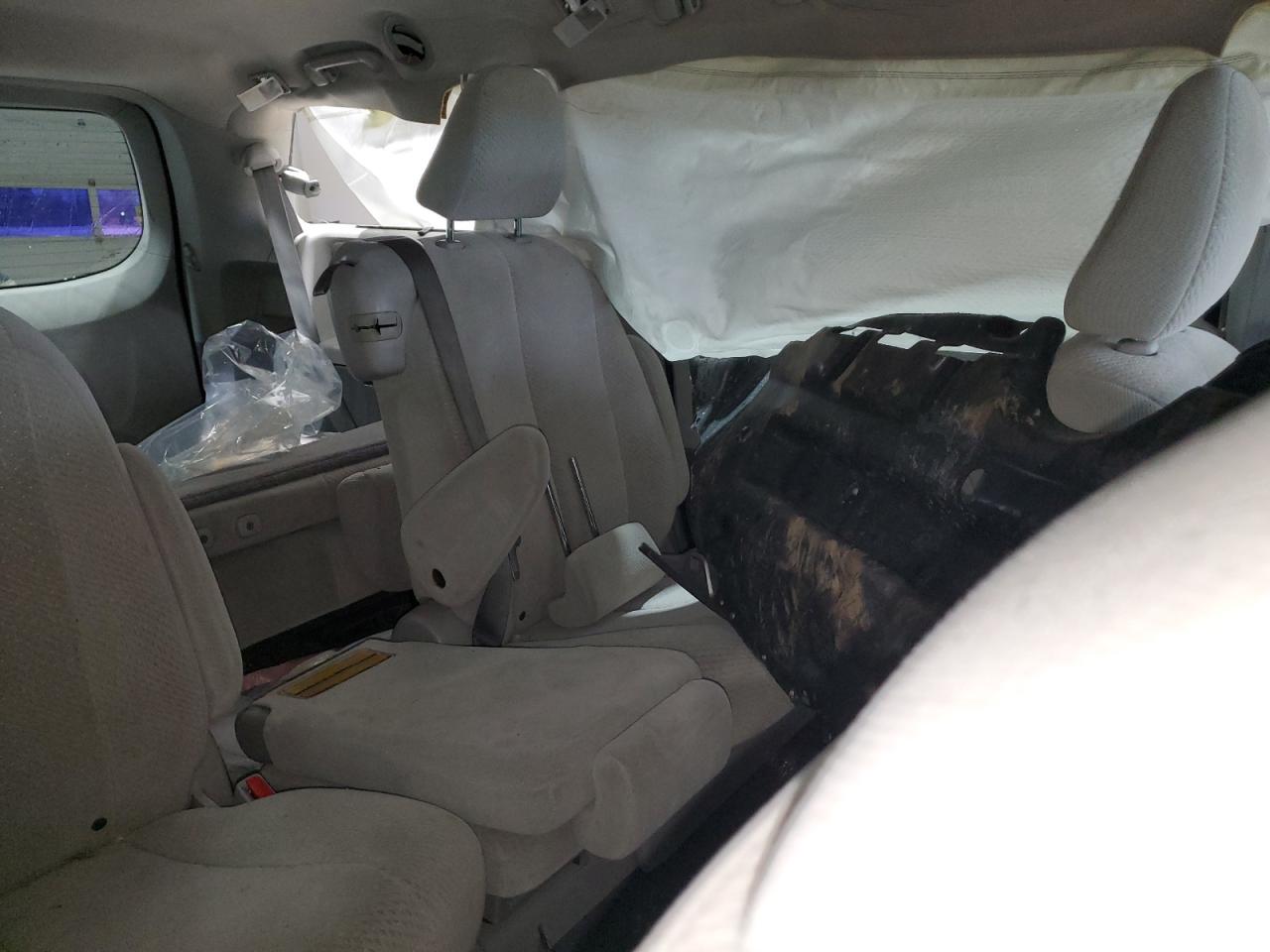2011 Toyota Sienna VIN 5TDKK3DC4BS101275 Copart auction photo, front end / all over damage thumbnail 11