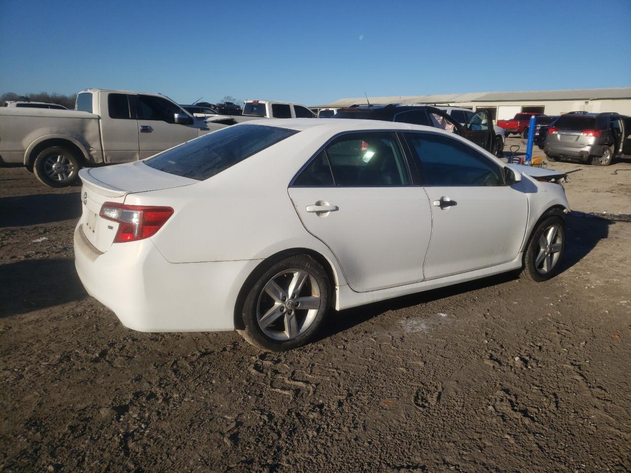 2012 Toyota Camry VIN 4T1BF1FK5CU161037 Copart auction photo, front end / side damage thumbnail 3