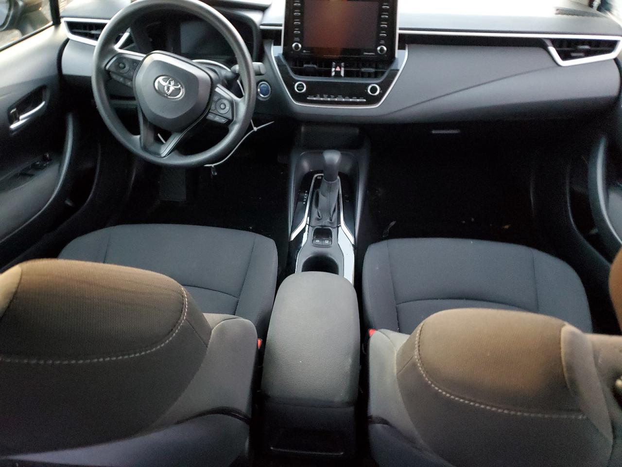 2021 Toyota Corolla VIN JTDEAMDE3MJ007606 Copart auction photo, front end / minor dent/scratches damage thumbnail 8