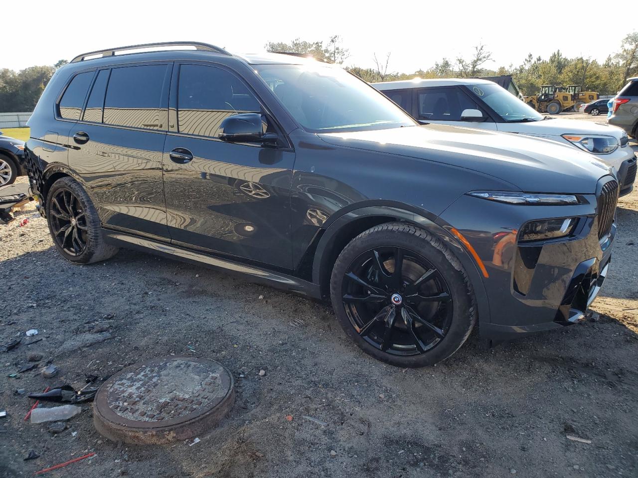2024 BMW X7 VIN 5UX33EM00R9V42847 Copart auction photo, side / rear end damage thumbnail 4