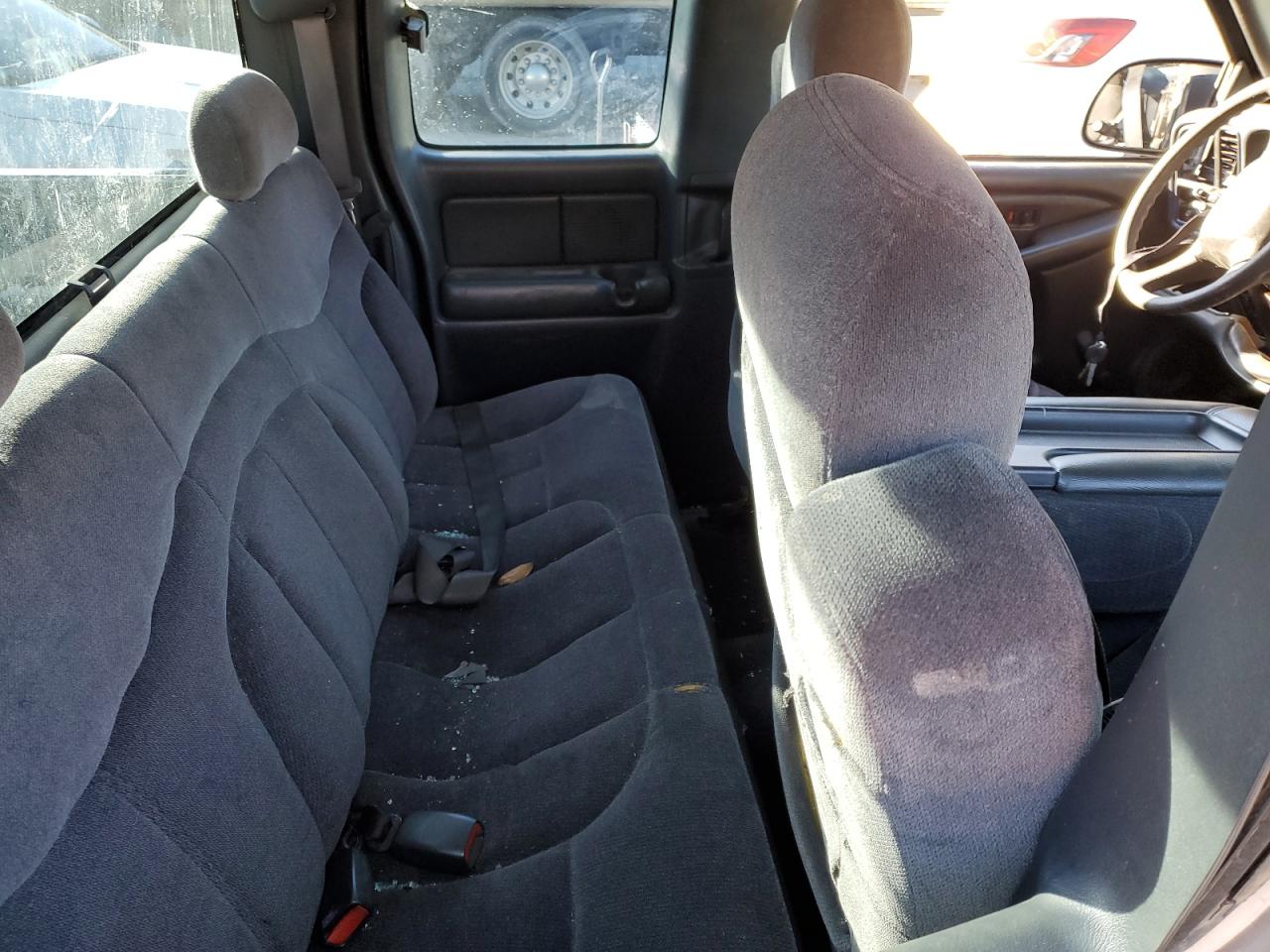 2001 GMC Sierra VIN 2GTEC19T011198424 Copart auction photo, side damage thumbnail 10