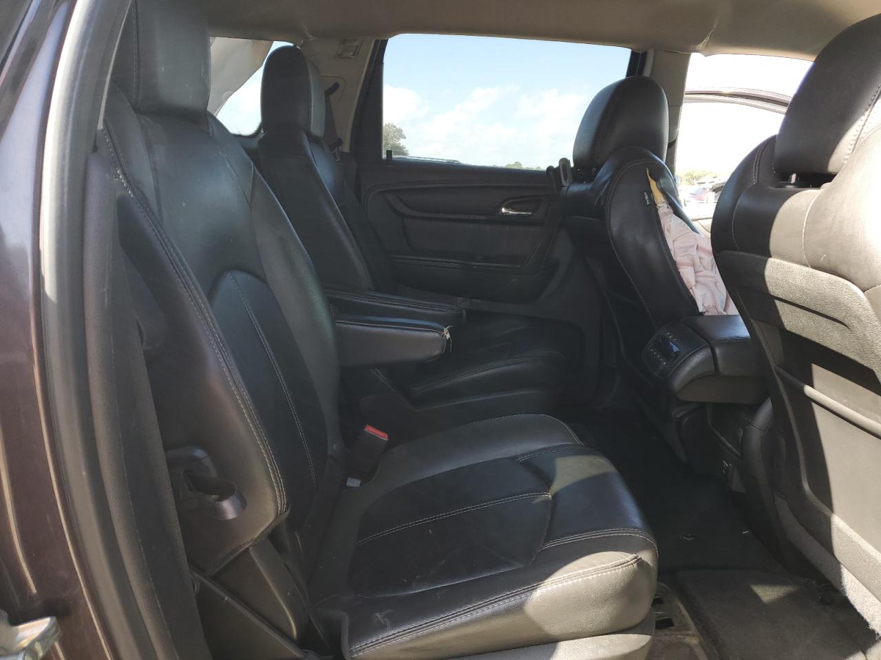 2015 Chevrolet Traverse VIN 1GNKRHKD3FJ112749 Copart auction photo, front end / side damage thumbnail 11
