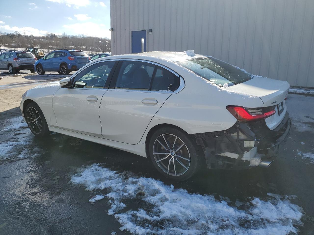 2020 BMW 3er VIN 3MW5R7J05L8B03716 Copart auction photo, rear end / side damage thumbnail 2
