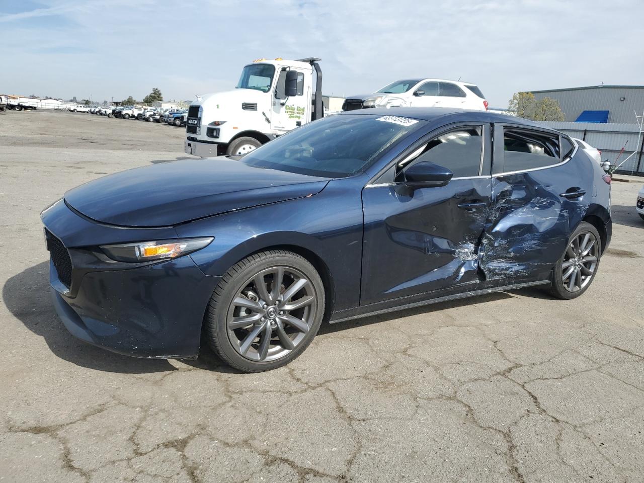 2019 Mazda 3 VIN JM1BPAMM0K1139338