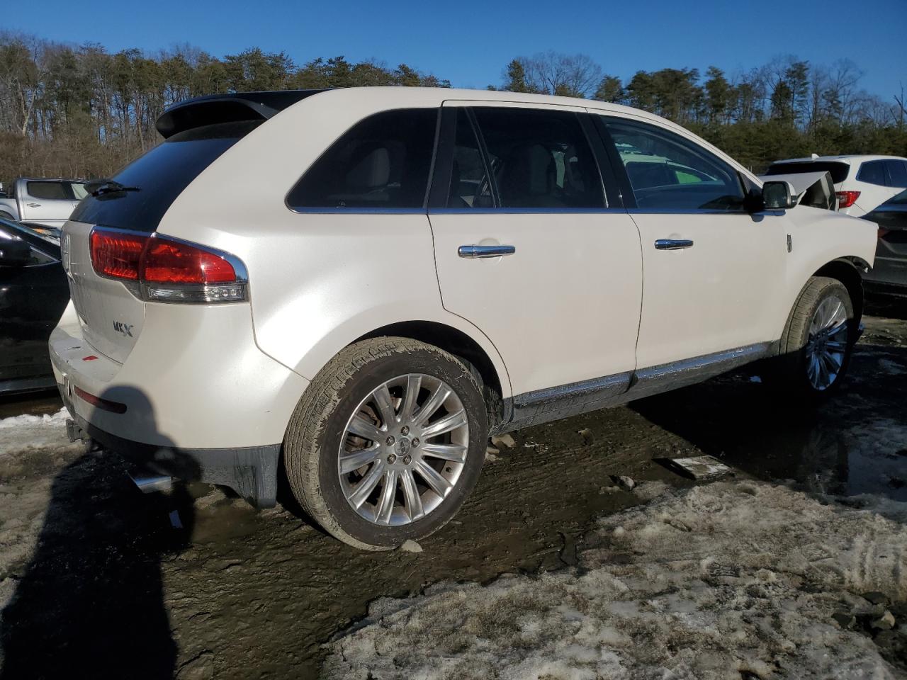 2013 Lincoln MKX VIN 2LMDJ6JKXDBL20609 Copart auction photo, front end damage thumbnail 3