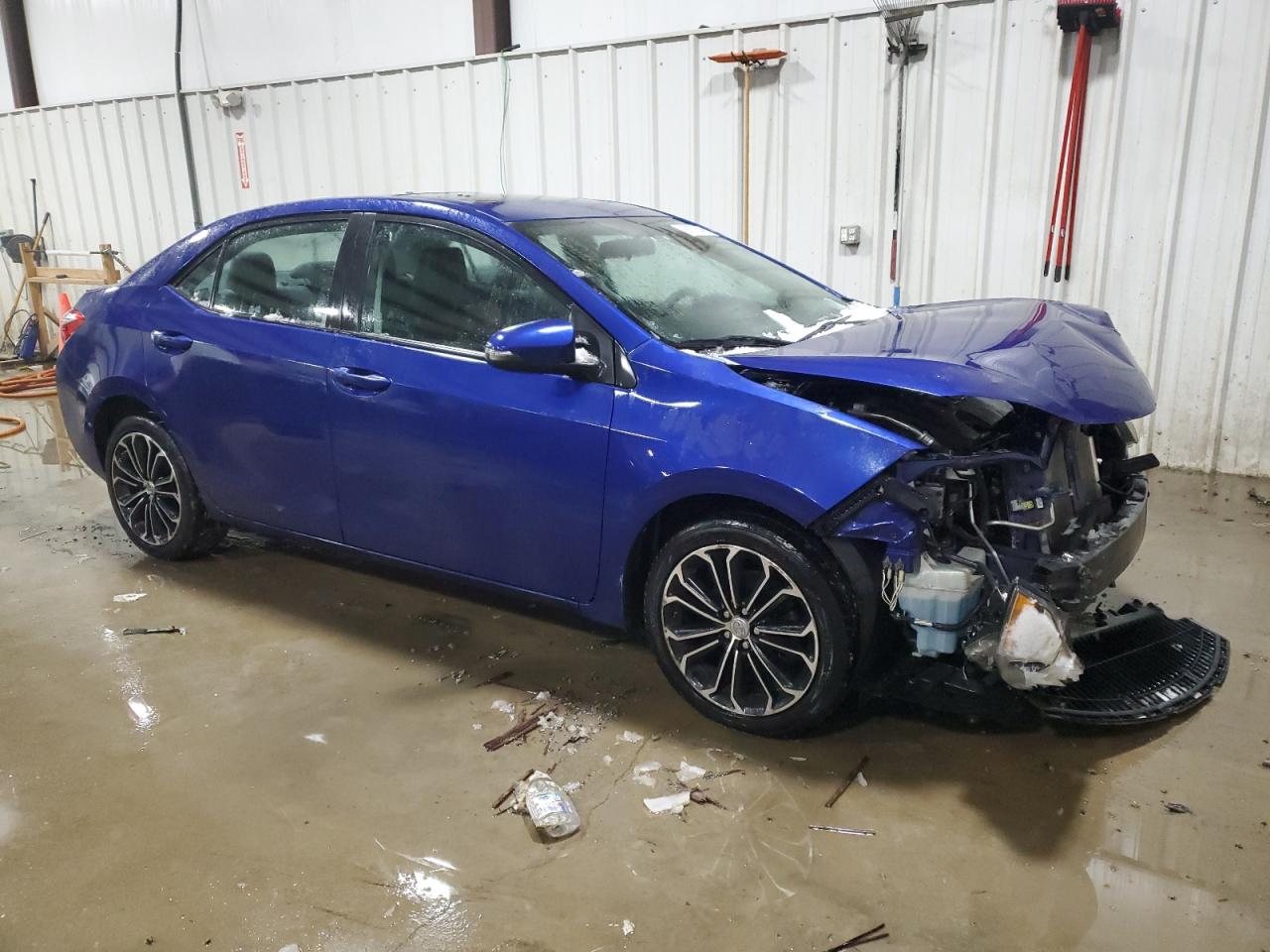 2015 Toyota Corolla VIN 2T1BURHE8FC305455 Copart auction photo, front end damage thumbnail 4