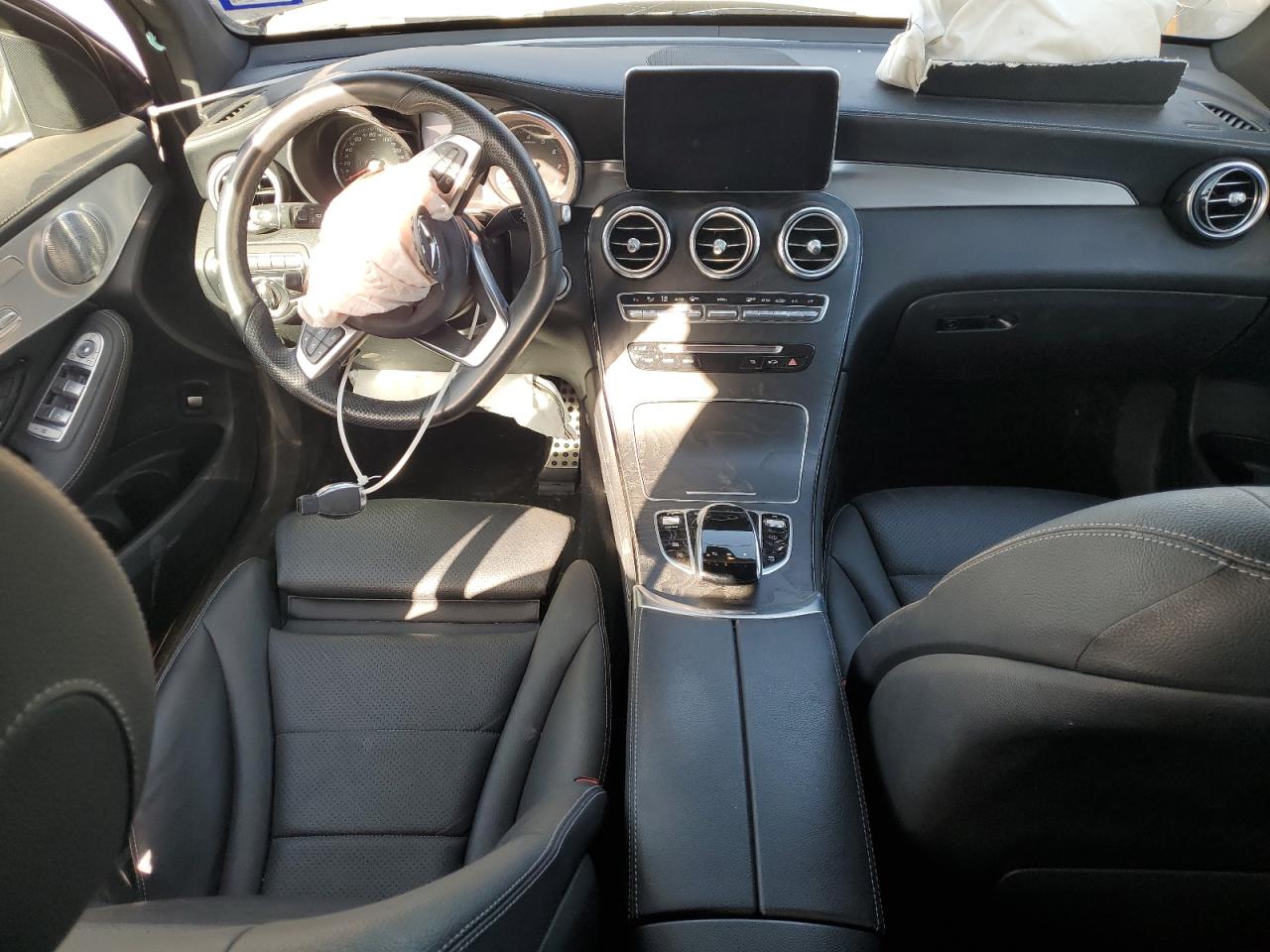 2019 Mercedes-Benz GLC VIN WDC0G4JB4K1002229 Copart auction photo, side / front end damage thumbnail 8