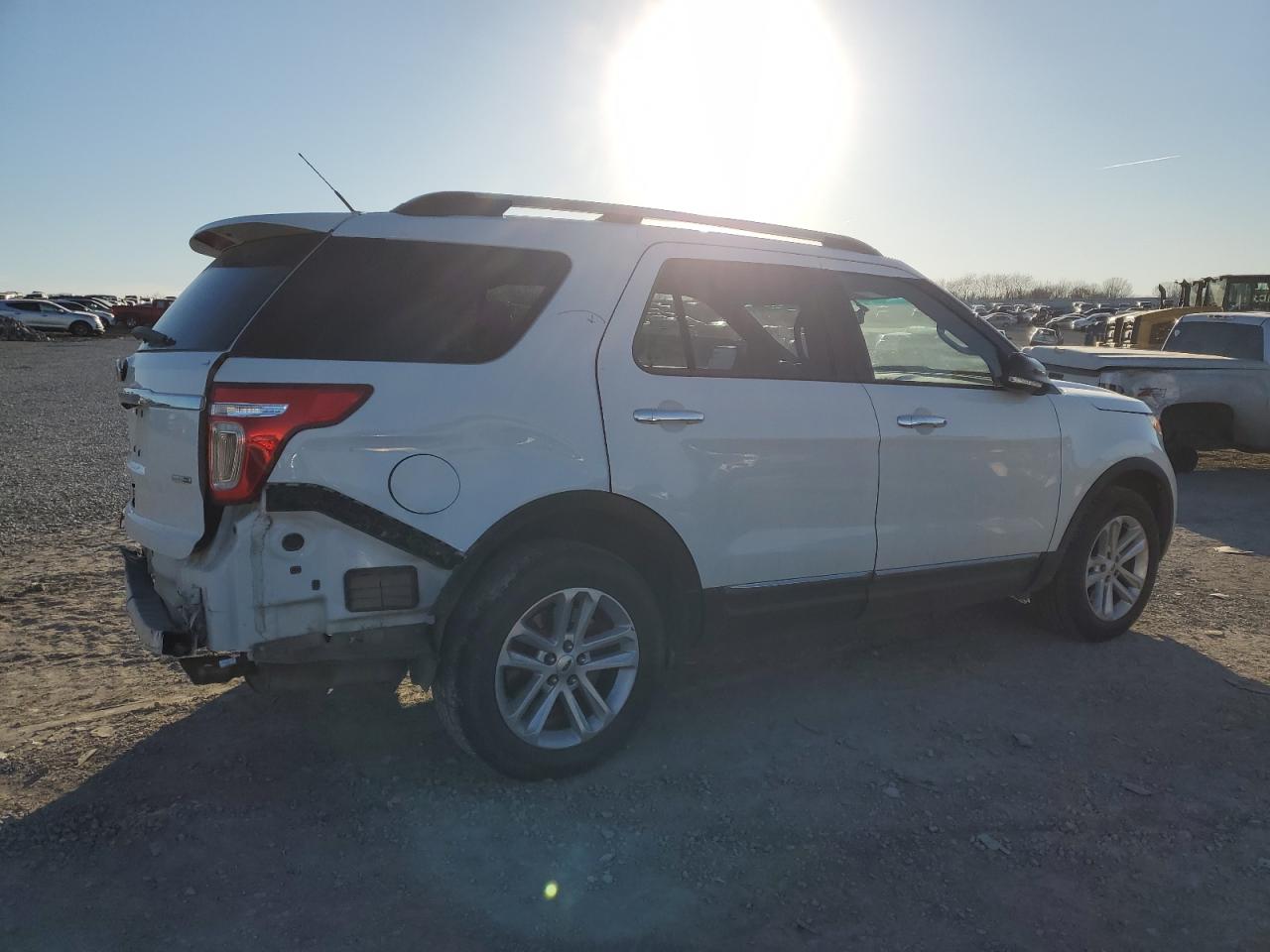 2015 Ford Explorer VIN 1FM5K8D83FGA53060 Copart auction photo, rear end / side damage thumbnail 3