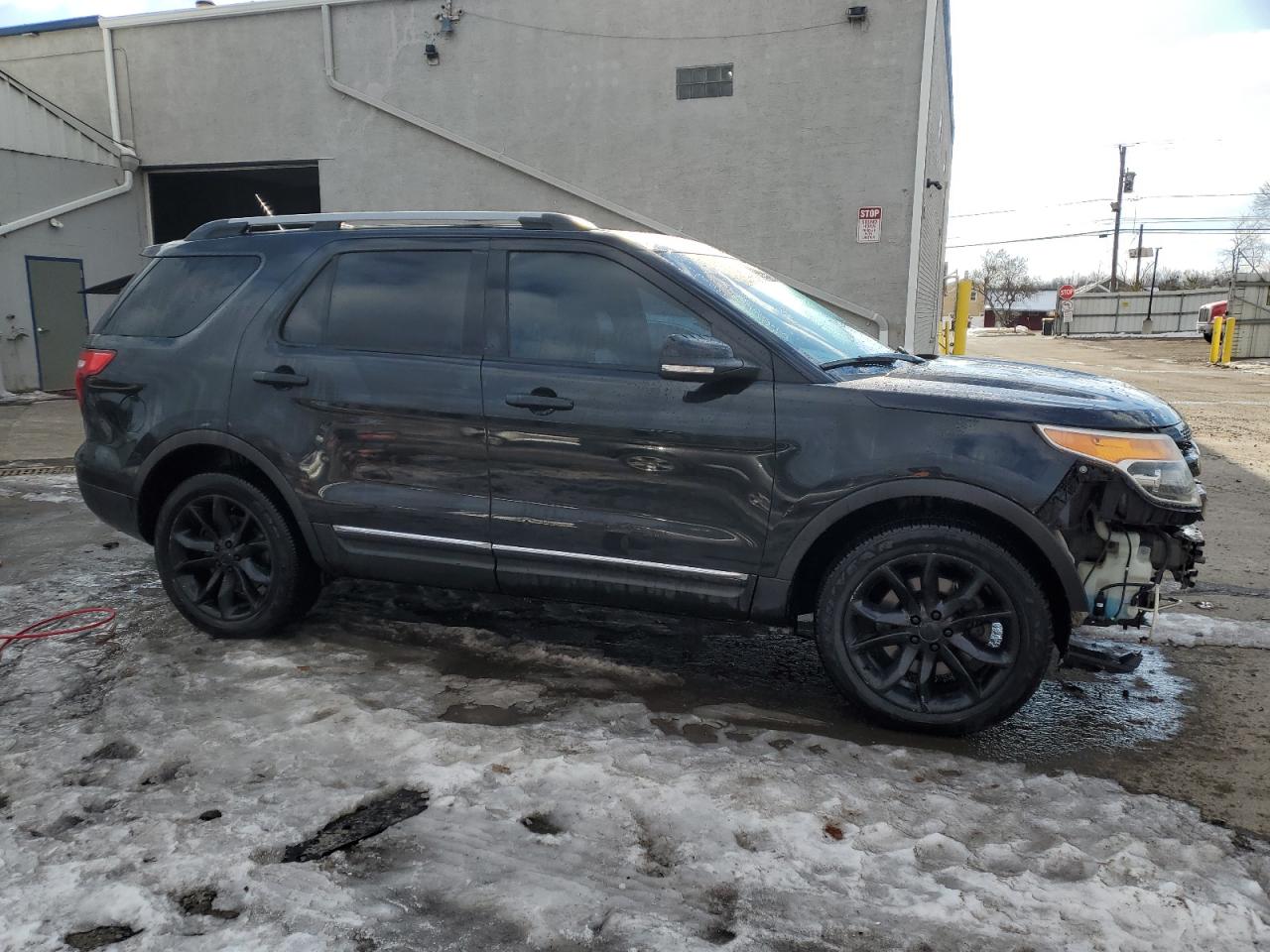 2014 Ford Explorer VIN 1FM5K8D84EGA25654 Copart auction photo, front end damage thumbnail 4