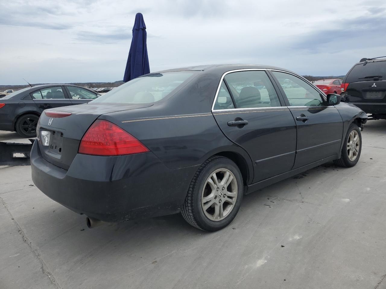 2006 Honda Accord VIN 1HGCM56316A033142 Copart auction photo, front end damage thumbnail 3