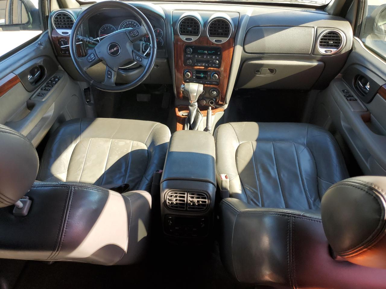 2004 GMC Envoy VIN 1GKDT13S042106538 Copart auction photo, side / front end damage thumbnail 8