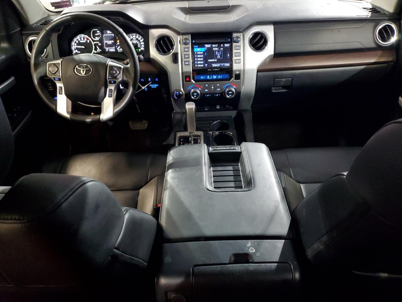 2019 Toyota Tundra VIN 5TFBY5F11KX822198 Copart auction photo, rear end / minor dent/scratches damage thumbnail 8