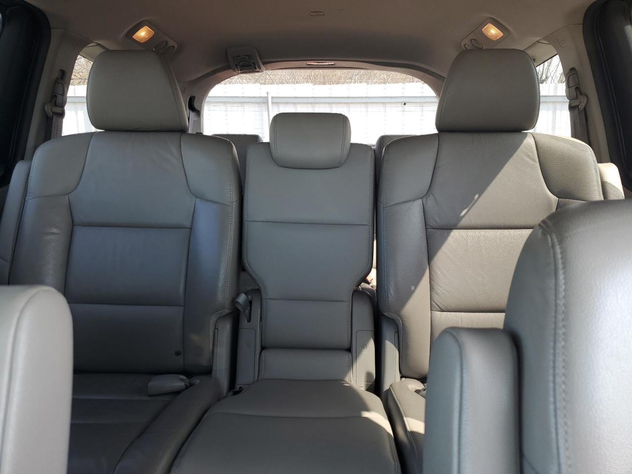 2011 Honda Odyssey VIN 5FNRL5H67BB101206 Copart auction photo, rear end damage thumbnail 10