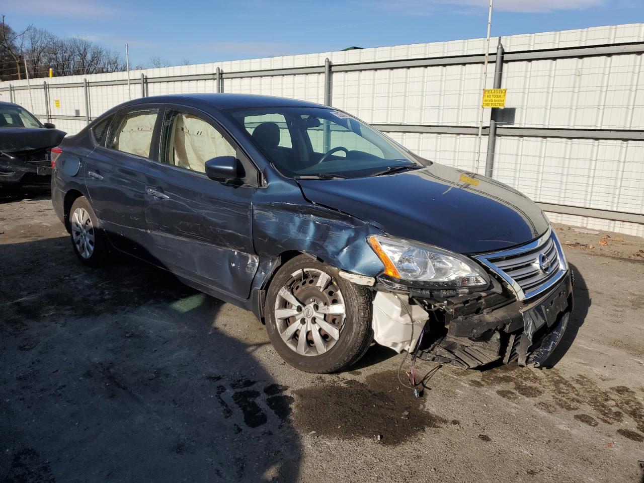 2015 Nissan Sentra VIN 3N1AB7APXFL695945 Copart auction photo, front end / side damage thumbnail 4