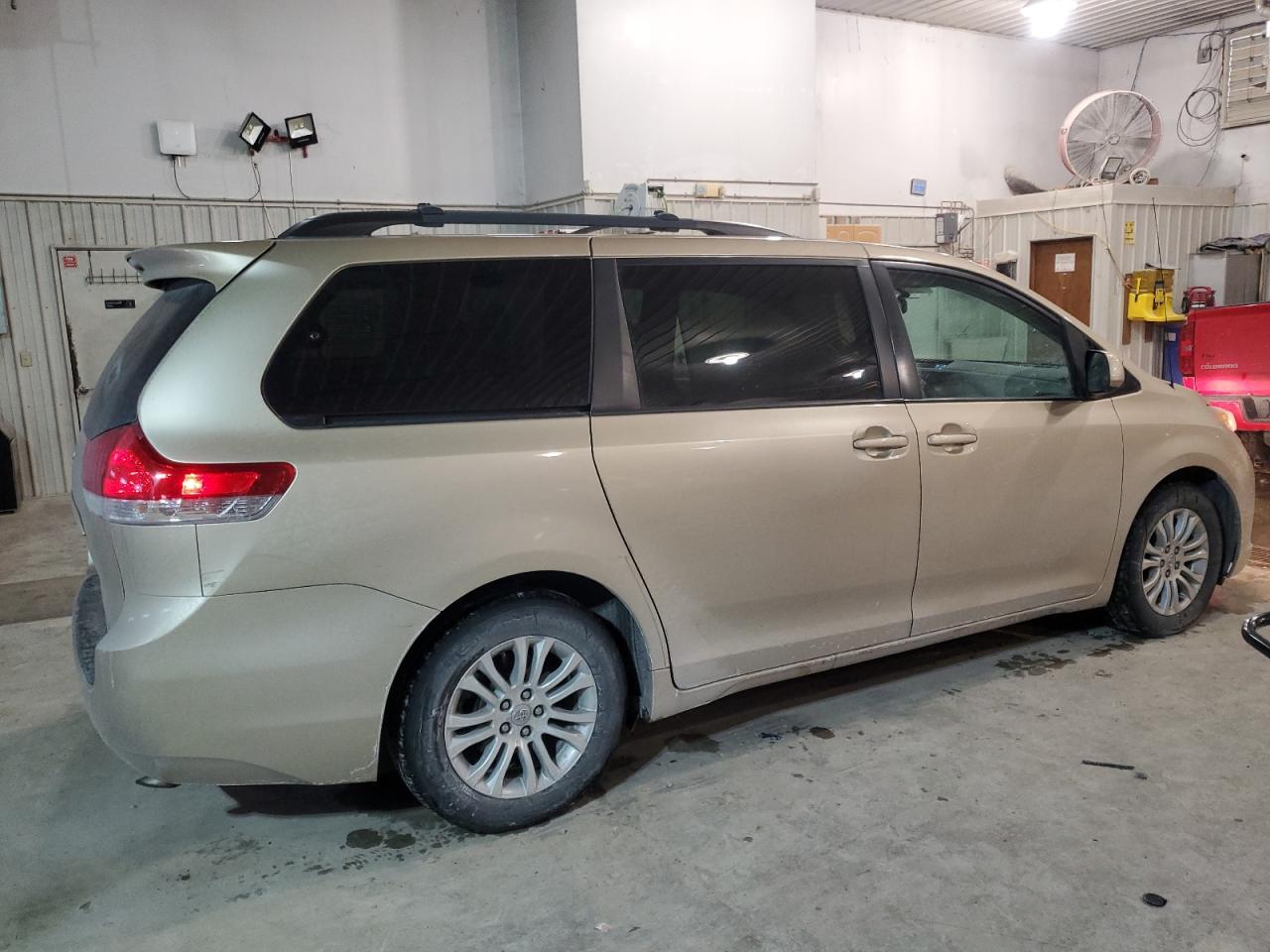 2012 Toyota Sienna VIN 5TDYK3DC0CS242890 Copart auction photo, side damage thumbnail 3