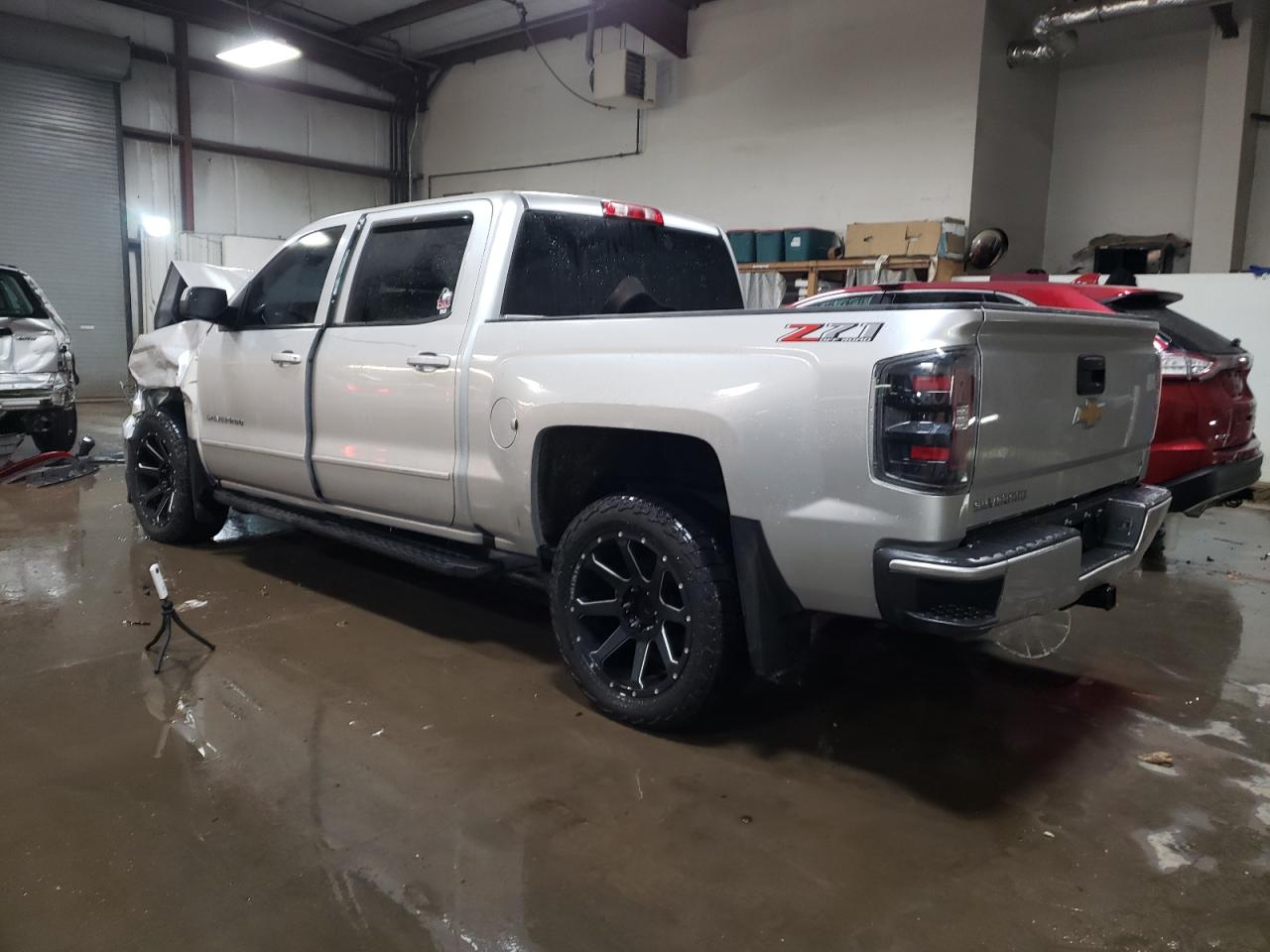 2018 Chevrolet Silverado VIN 3GCUKREC1JG387027 Copart auction photo, front end damage thumbnail 2