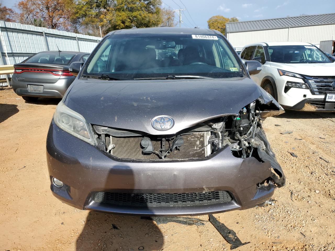 2016 Toyota Sienna VIN 5TDDK3DC5GS138805 Copart auction photo, front end damage thumbnail 5
