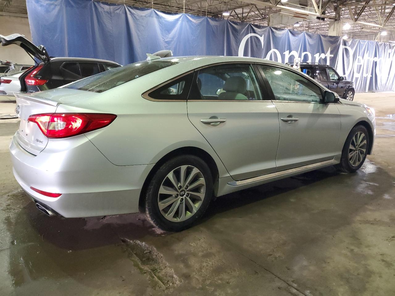 2015 Hyundai Sonata VIN 5NPE34AF5FH032168 Copart auction photo, minor dent/scratches damage thumbnail 3