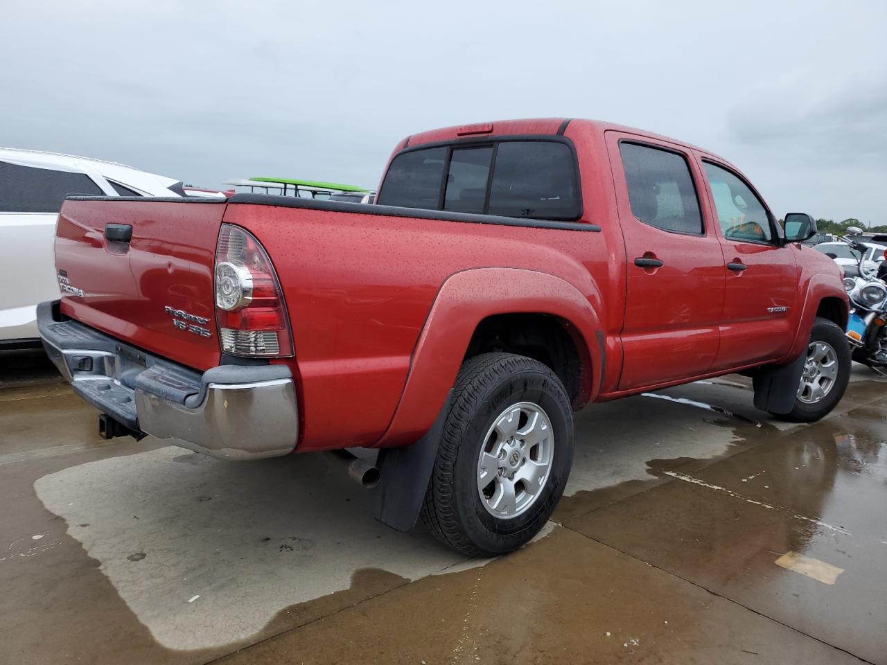 2013 Toyota Tacoma VIN 5TFJU4GN4DX043772 Copart auction photo, water/flood damage thumbnail 3