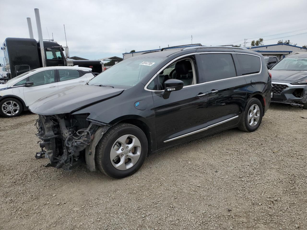 2018 Chrysler Pacifica VIN 2C4RC1L73JR230183