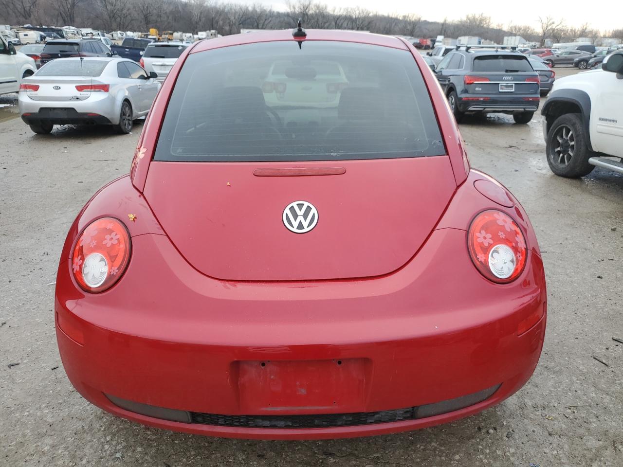 2010 Volkswagen Beetle VIN 3VWPW3AG3AM030602 Copart auction photo, vandalism / mechanical damage thumbnail 6