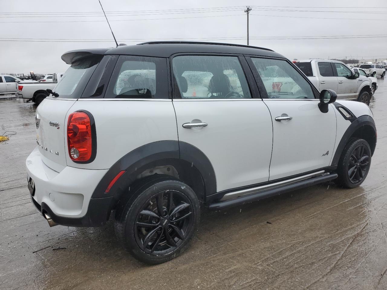 2016 MINI Cooper VIN WMWZC5C52GWU02786 Copart auction photo, front end / rear end damage thumbnail 3