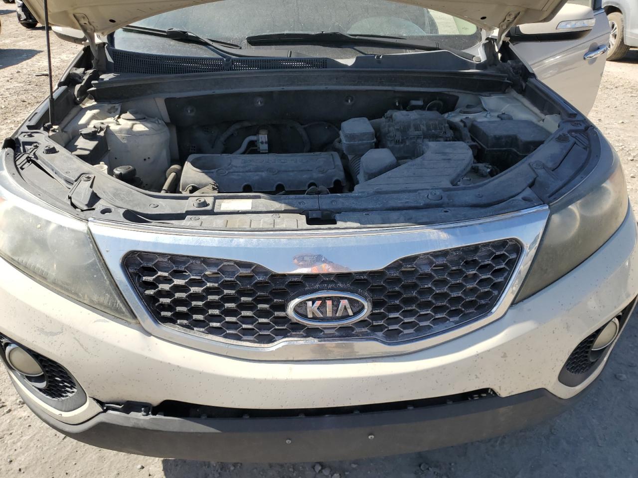 2011 KIA Sorento VIN 5XYKU3A17BG023441 Copart auction photo, rear end damage thumbnail 12
