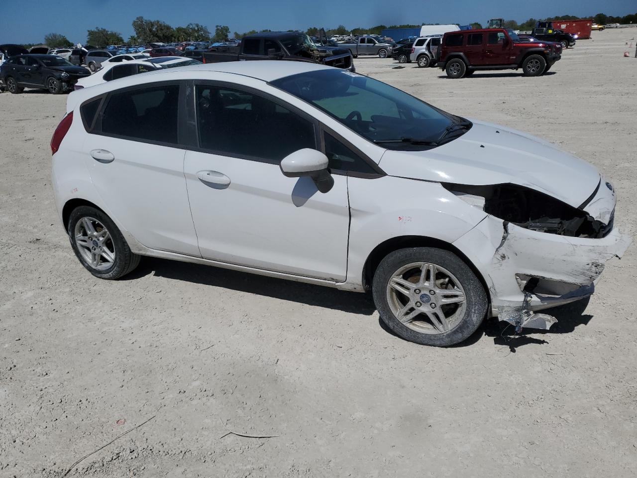 2019 Ford Fiesta VIN 3FADP4EJ0KM124135 Copart auction photo, front end damage thumbnail 4
