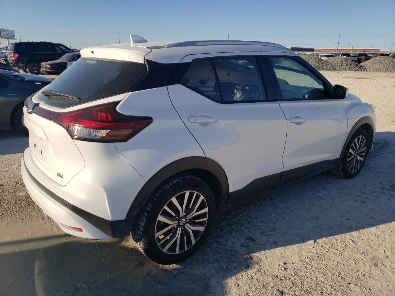 2021 Nissan Kicks VIN 3N1CP5CV7ML500584 Copart auction photo, side / rear end damage thumbnail 3