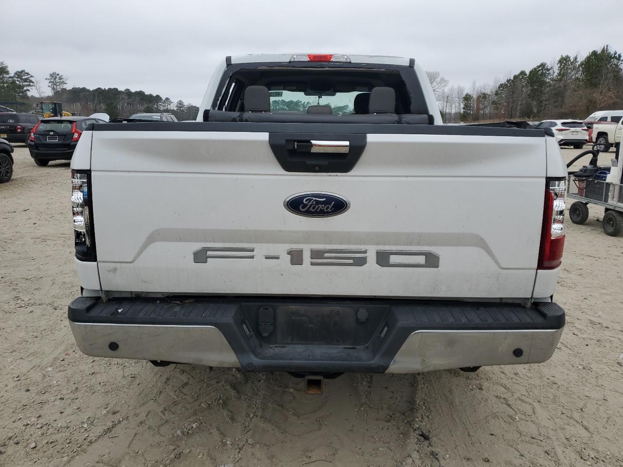 2018 Ford F-150 VIN 1FTEW1CBXJFC66325 Copart auction photo, vandalism / minor dent/scratches damage thumbnail 6