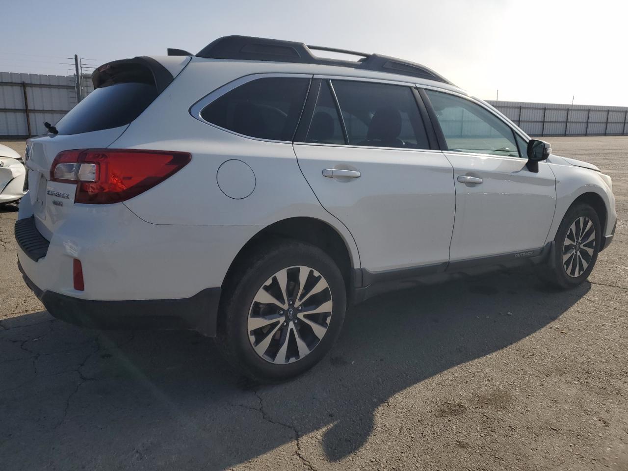 2017 Subaru Outback VIN 4S4BSENC8H3351294 Copart auction photo, front end / side damage thumbnail 3