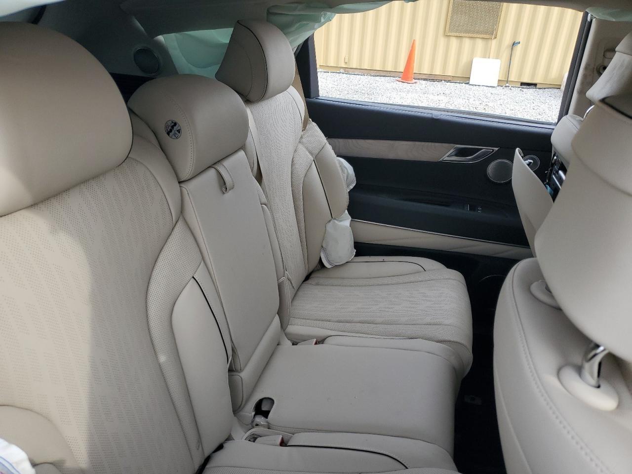 2024 Genesis Gv80 VIN KMUHBDSB9RU172002 Copart auction photo, side / minor dent/scratches damage thumbnail 11